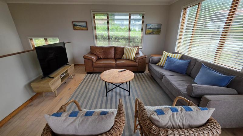 5 Bedroom Property for Sale in Glentana Western Cape